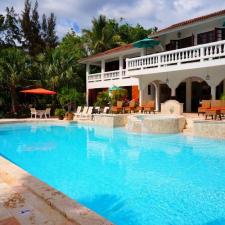 Why-Pool-Deck-Cleaning-is-Essential-for-Your-Estero-FL-Home 0